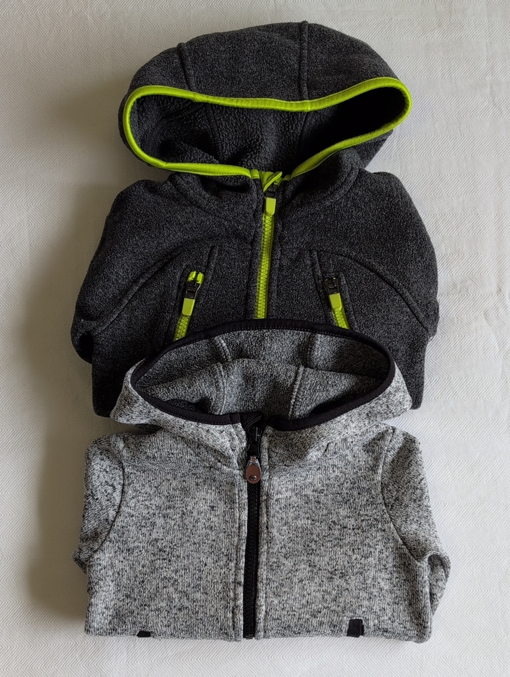 H&M SPORT | 2 Pack Full Zip Hooded Fleece Jackets Heather Grey Neon | 2T / 1.5-2